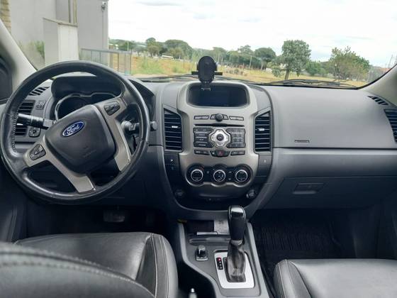 FORD RANGER 3.2 LIMITED 4X4 CD 20V DIESEL 4P AUTOMÁTICO